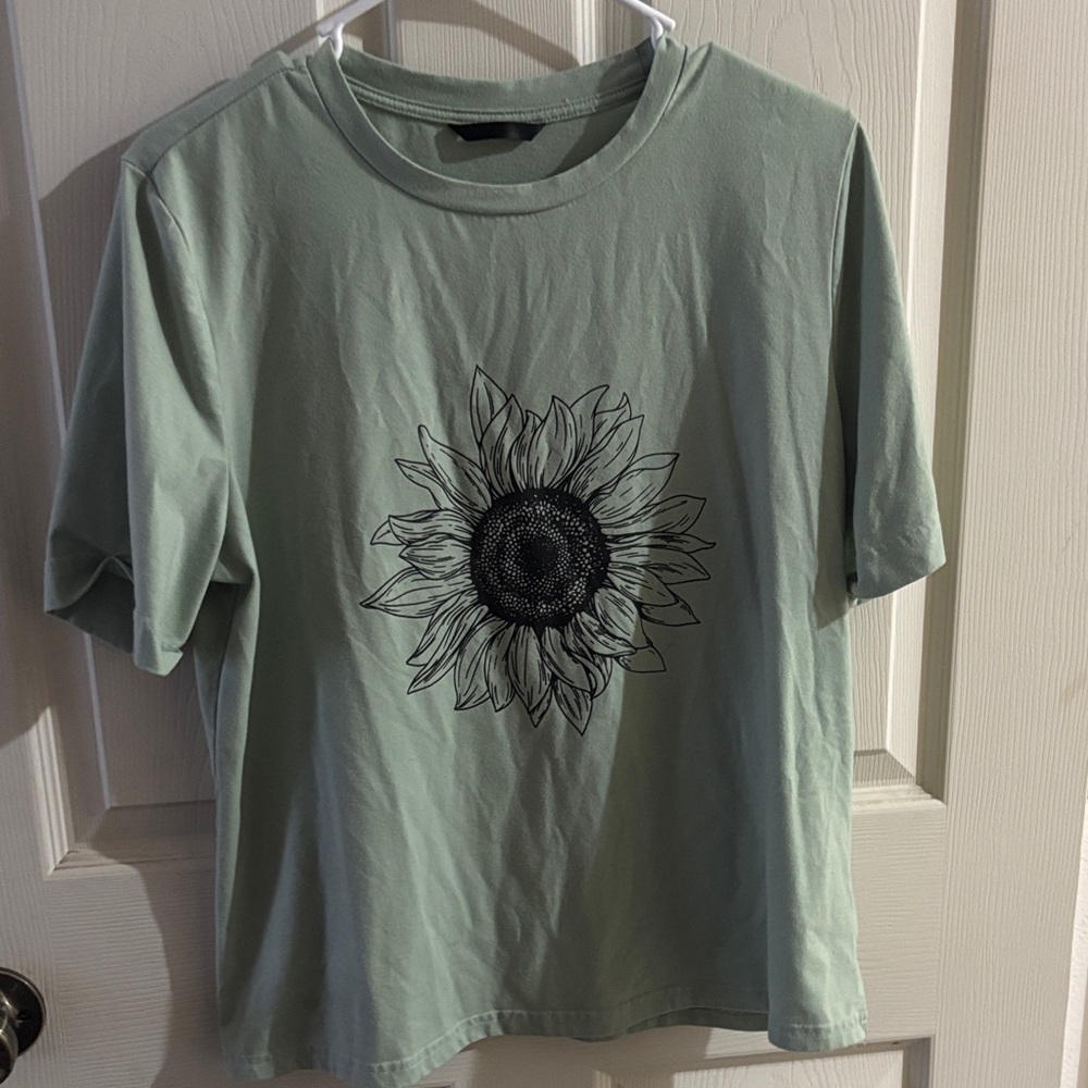 Mint Sunflower Graphic Tee